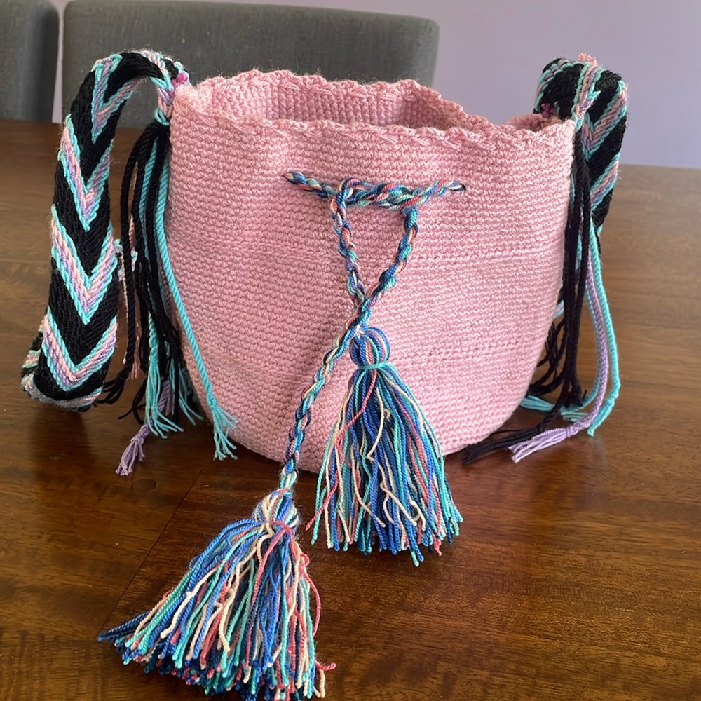 New Artisan Boho Style Woven Drawstring Bucket Bag